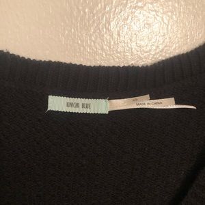 Kimchi Blue V Neck Cold Shoulder Black Swe…